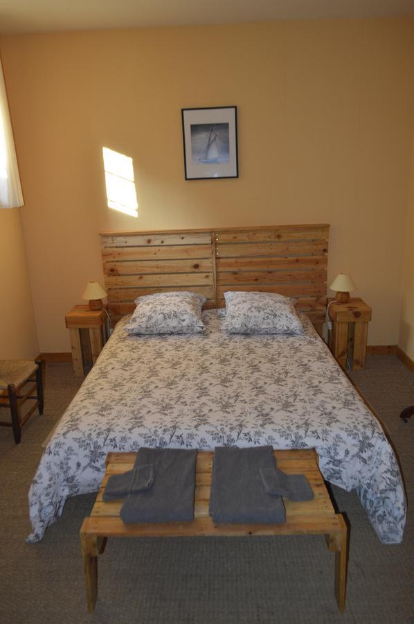 Bed and Breakfast Le Domaine Les Iffs Exterior foto